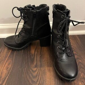 Steve Madden Black Boots size 7.5